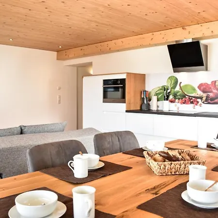 Haus Alpenblick 公寓 *