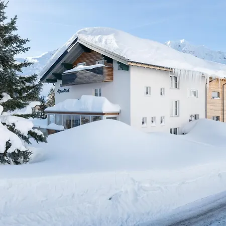 Haus Alpenblick * Schröcken